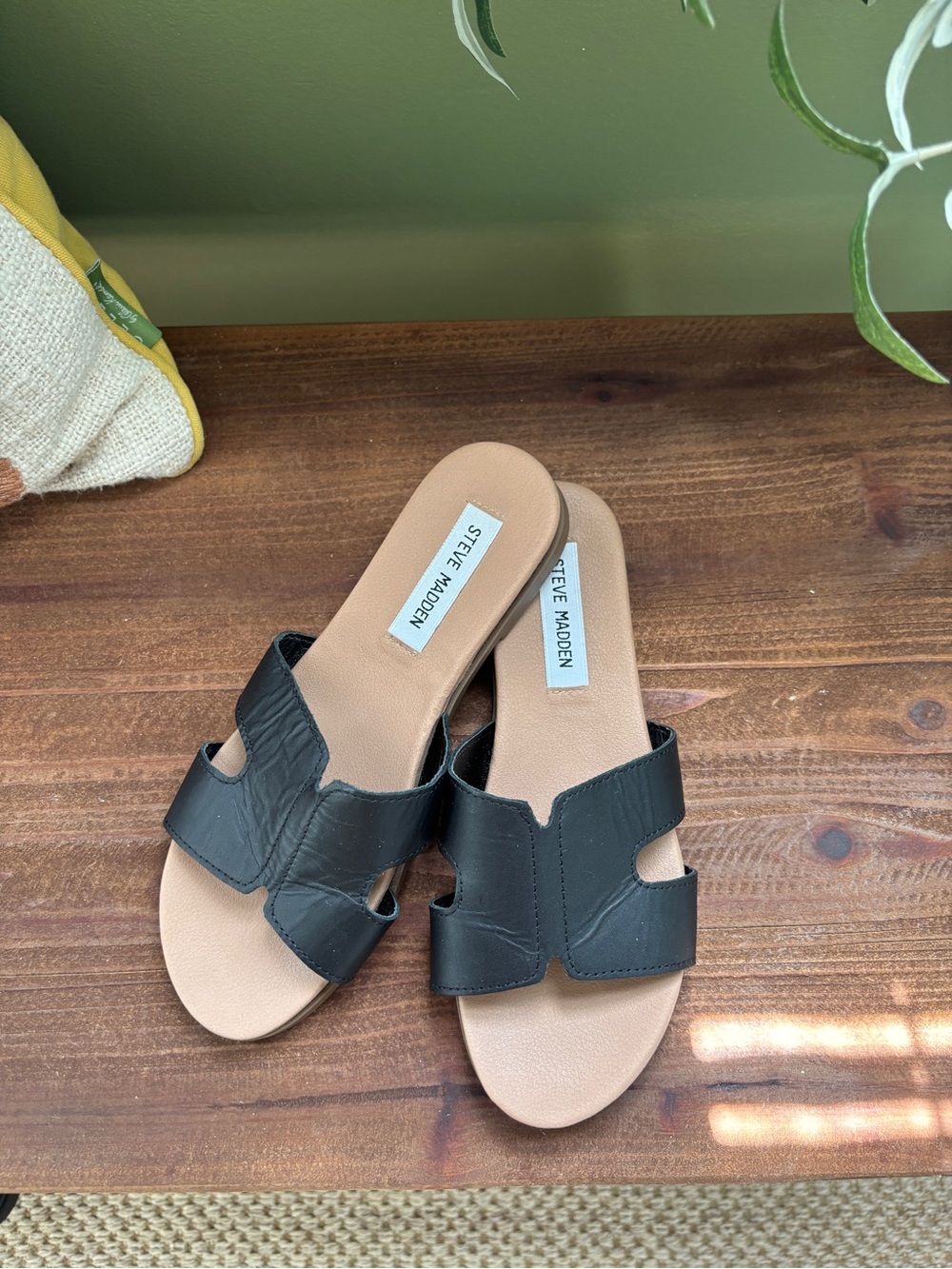 Steve Madden Black Leather Slip On Mules